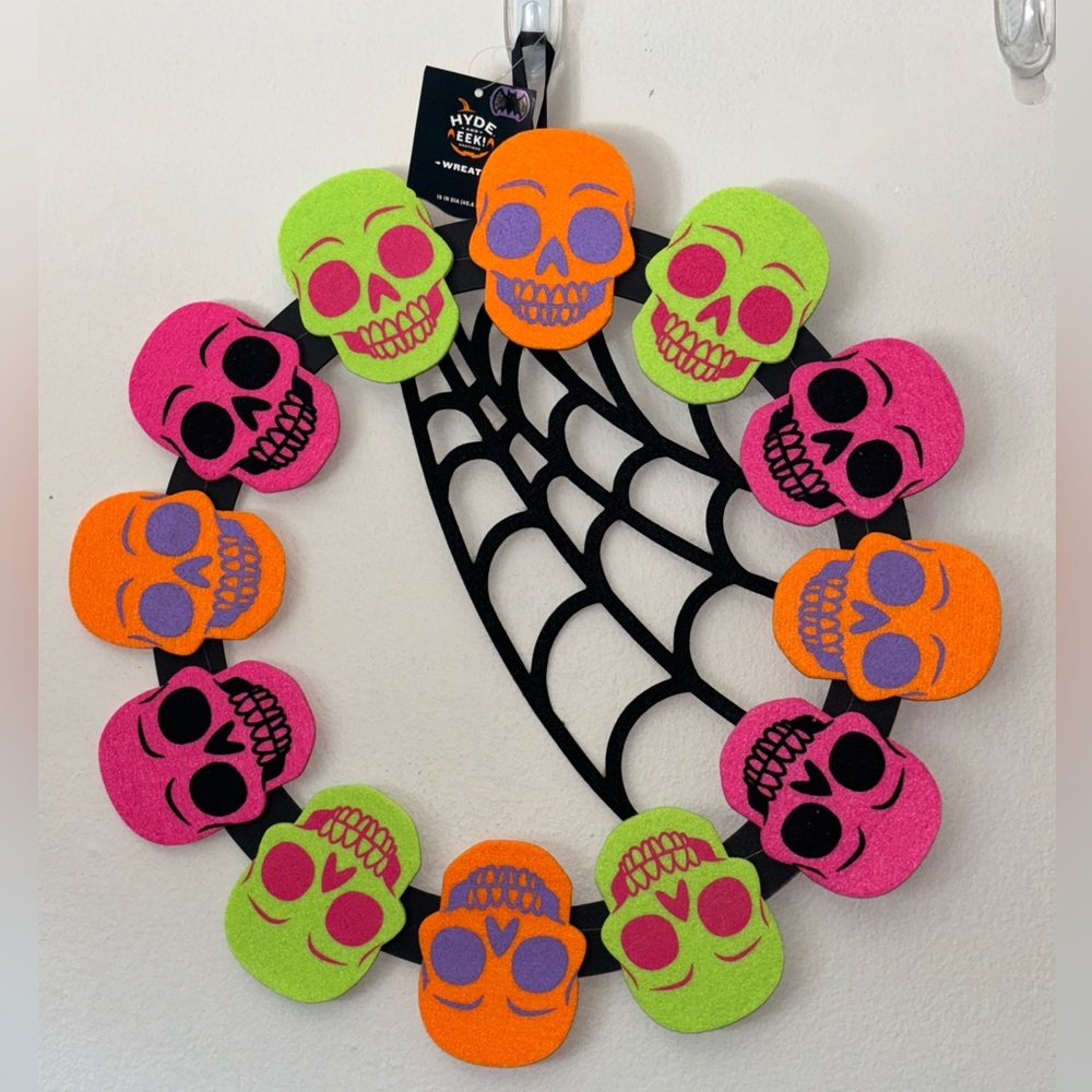 Target Hyde & EEK Boutique Skull Wreath